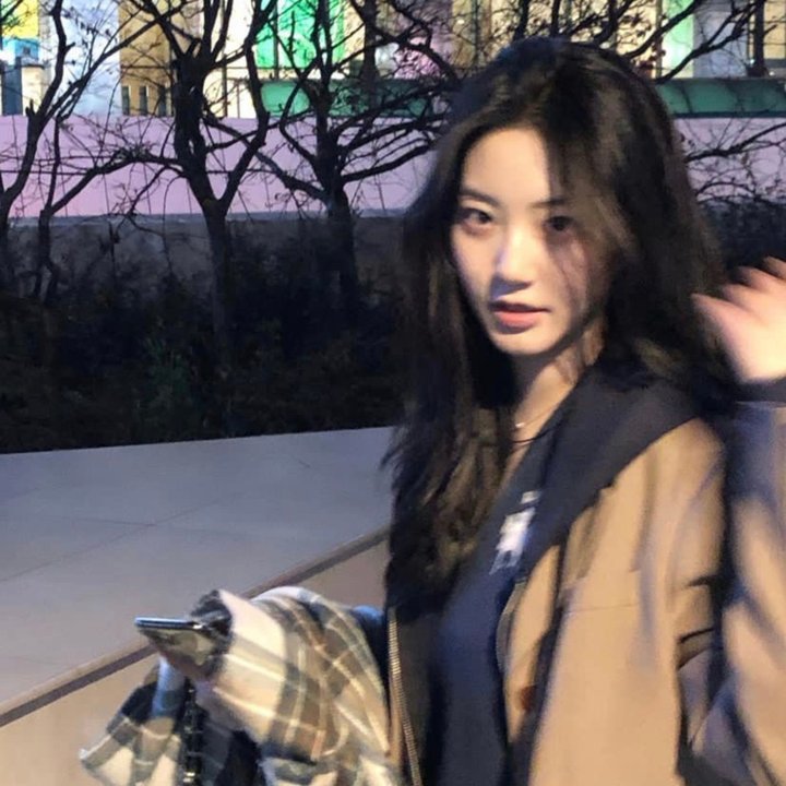 不在灯火阑珊处